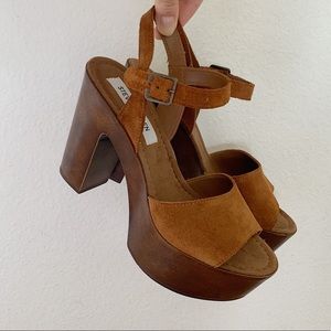STEVE MADDEN WOOD PLATFORM HEELS